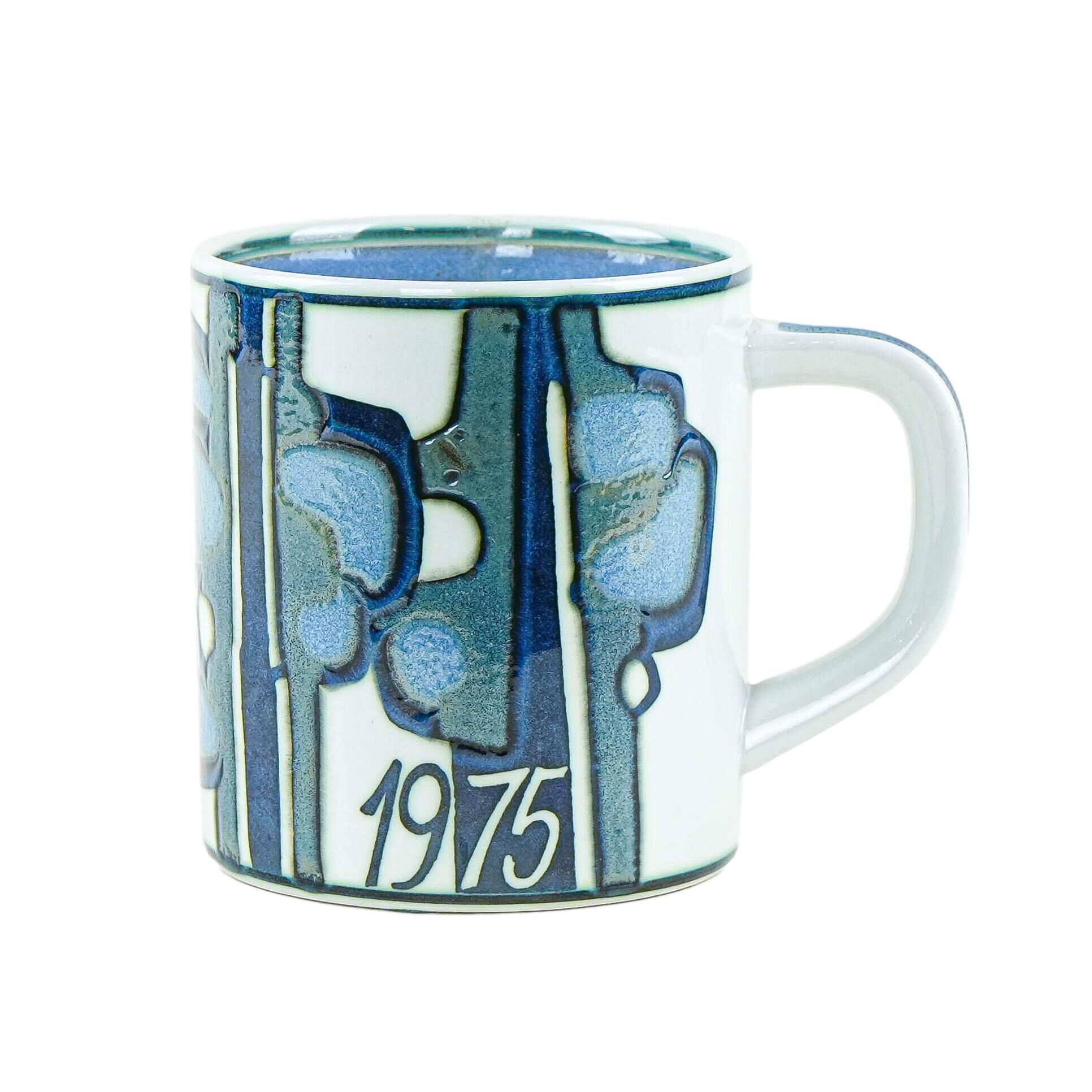 Tasse en céramique, design danois, 1975, designer : Bodil Buch, fabricant : Royal