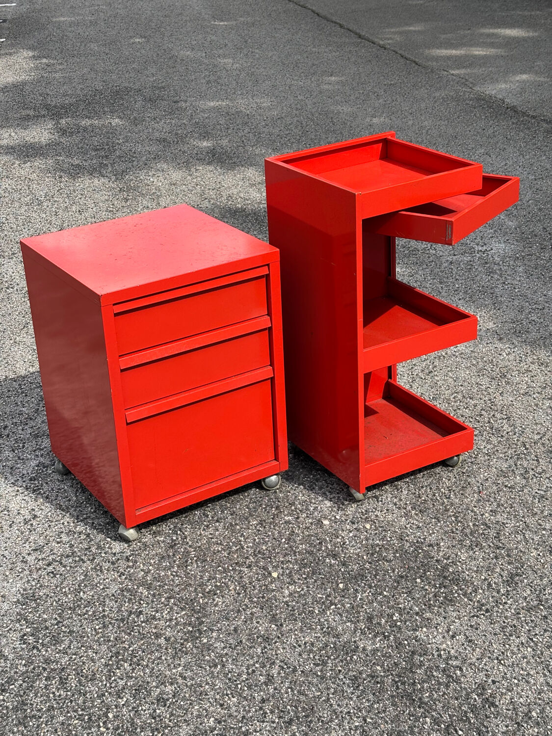 Prisunic 1970 metal trolley and box