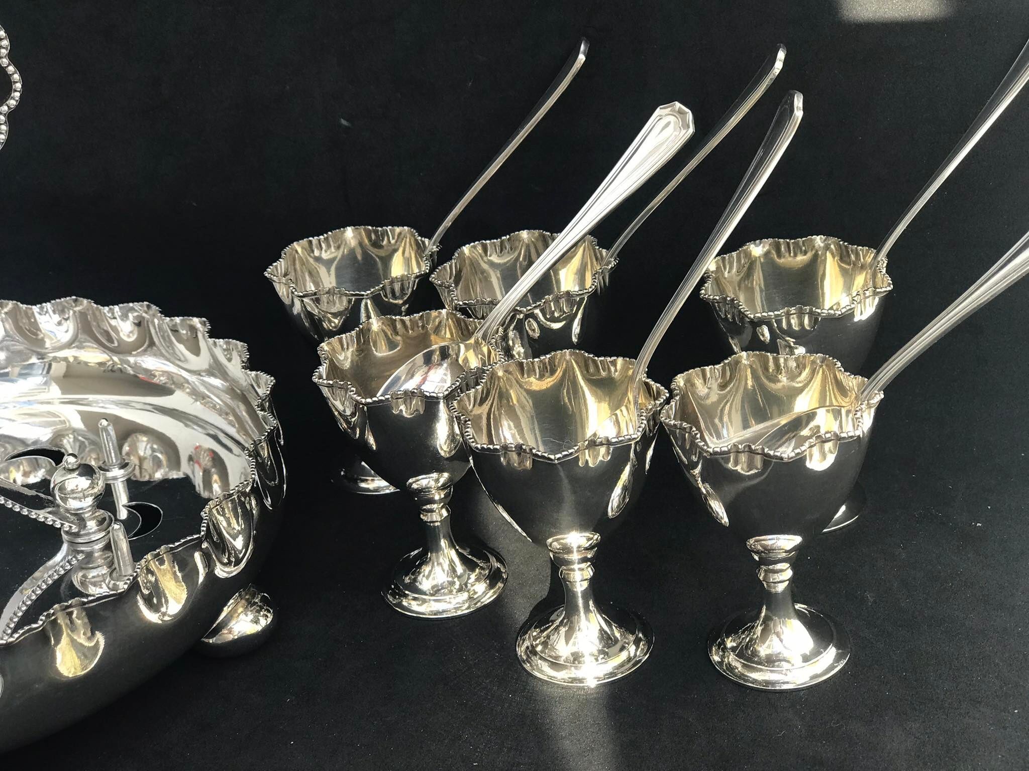 English egccups set