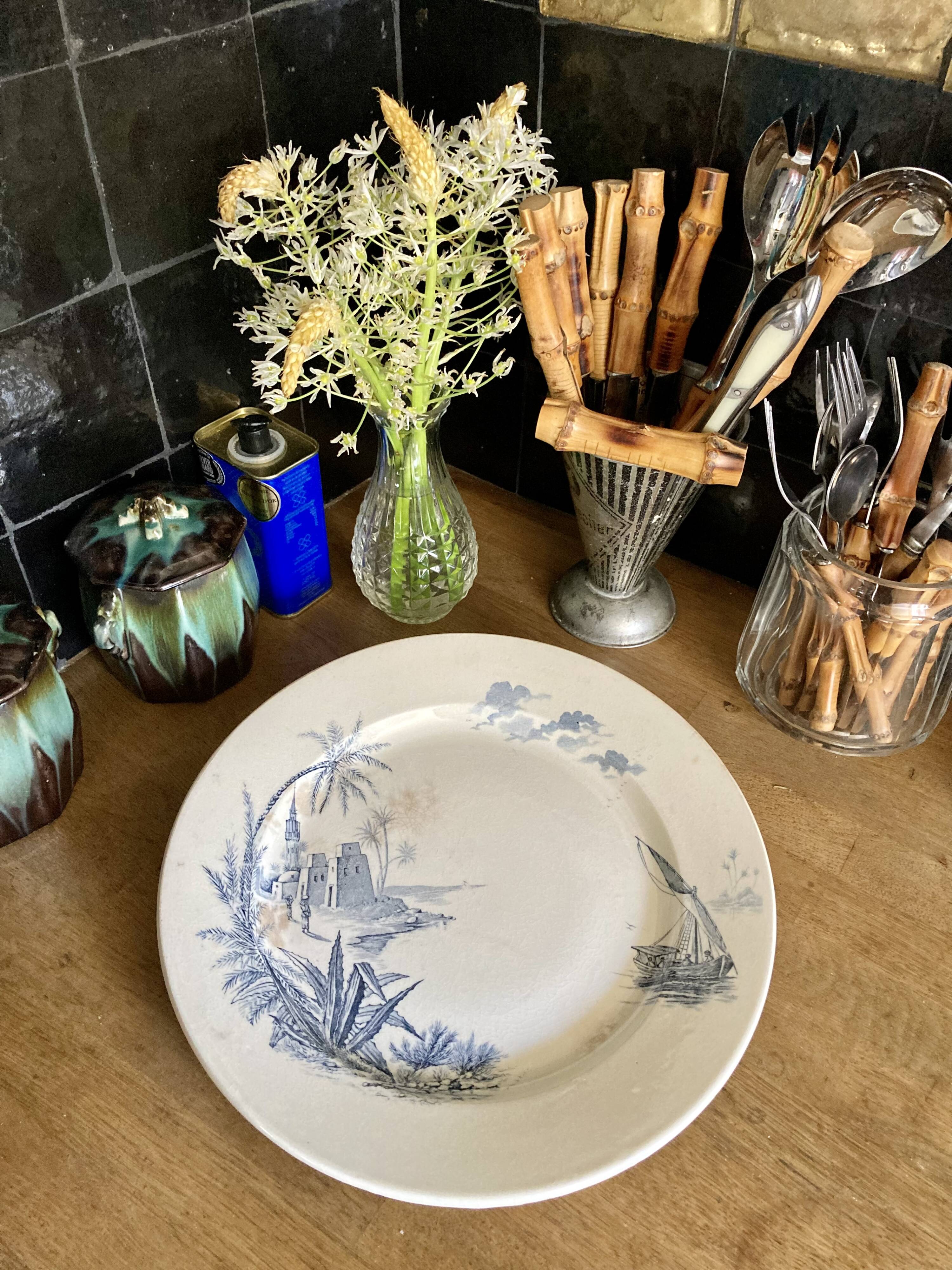 Serving dish gien revues d'orient