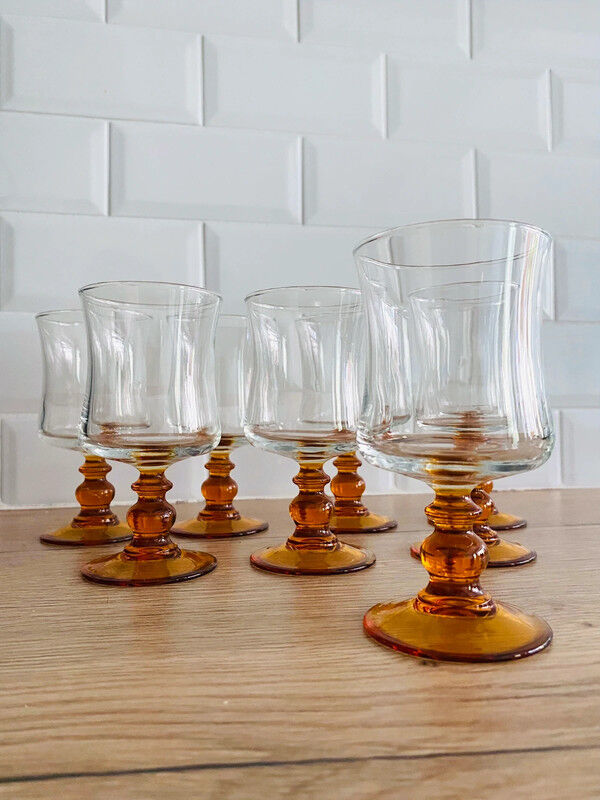 8 Luminarc stemmed glasses