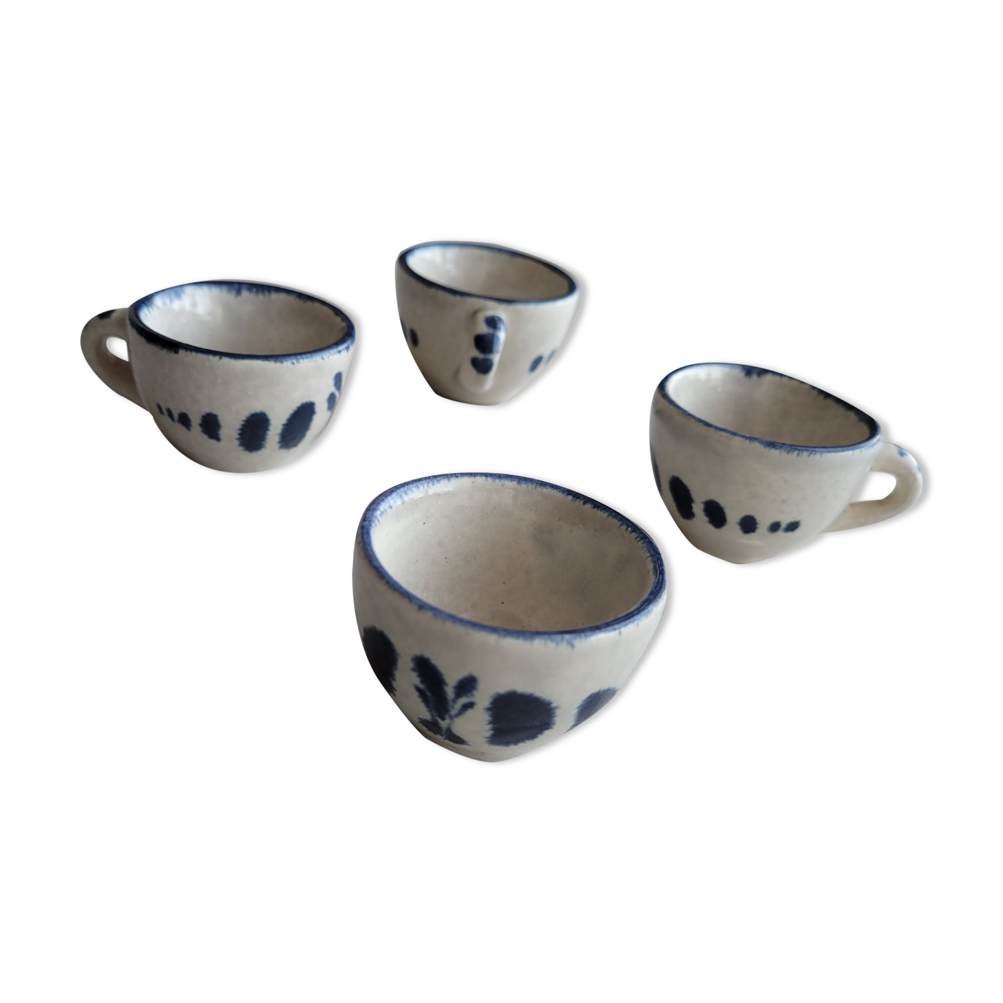 Set of 4 Small ceramic cups