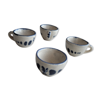 Set of 4 Small ceramic cups