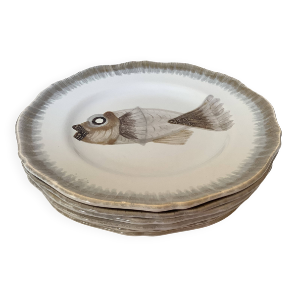 Six assiettes plates poisson décorées à la main