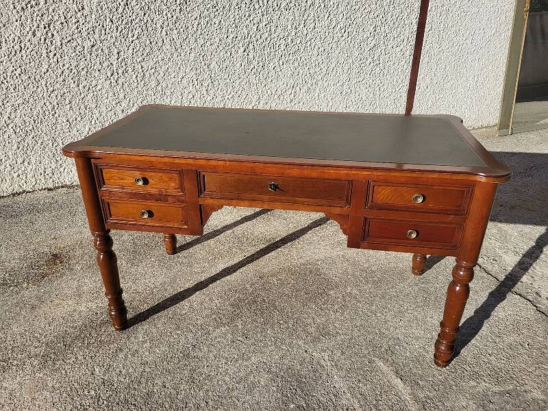 Louis philippe desk in cherry 1980