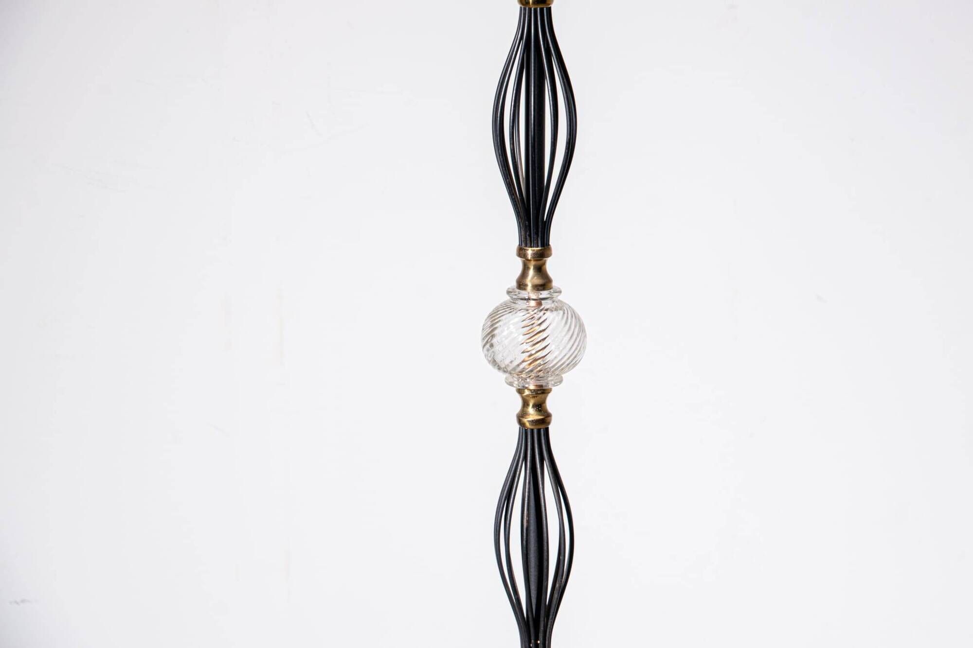 Lampadaire en verre et laiton des années 1940