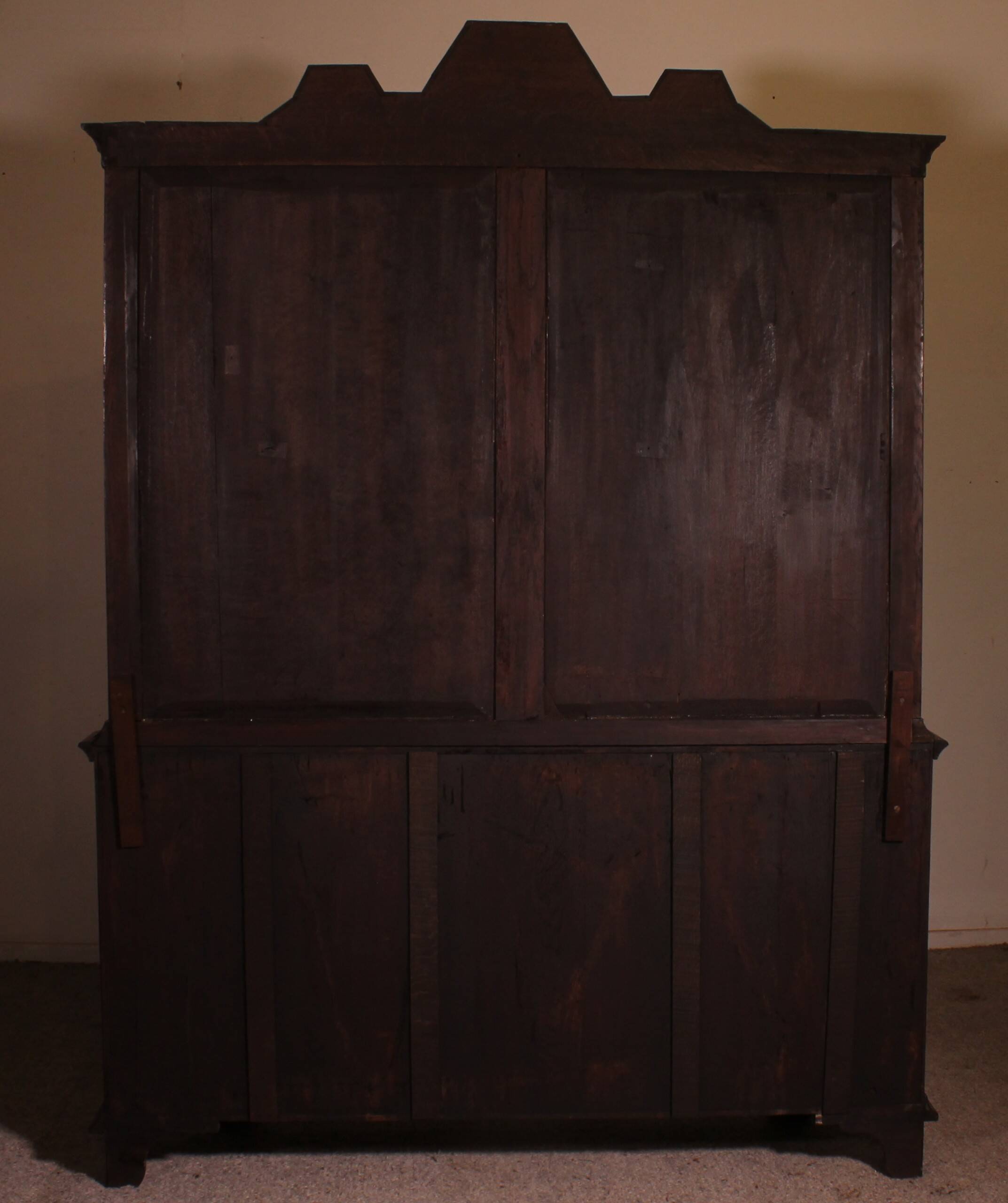 Vitrine hollandaise en marqueterie circa 1800