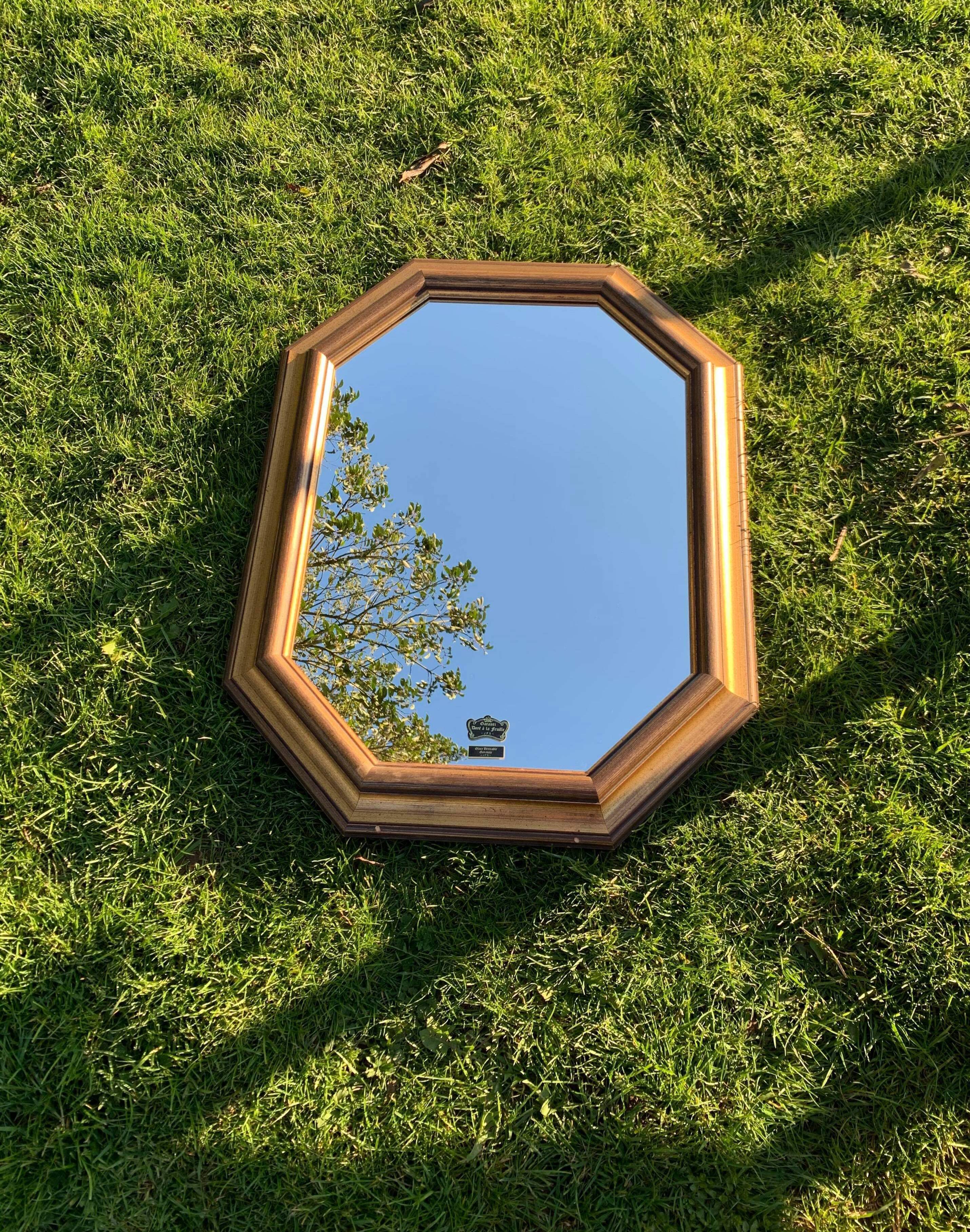 Golden octagonal mirror  60x70cm