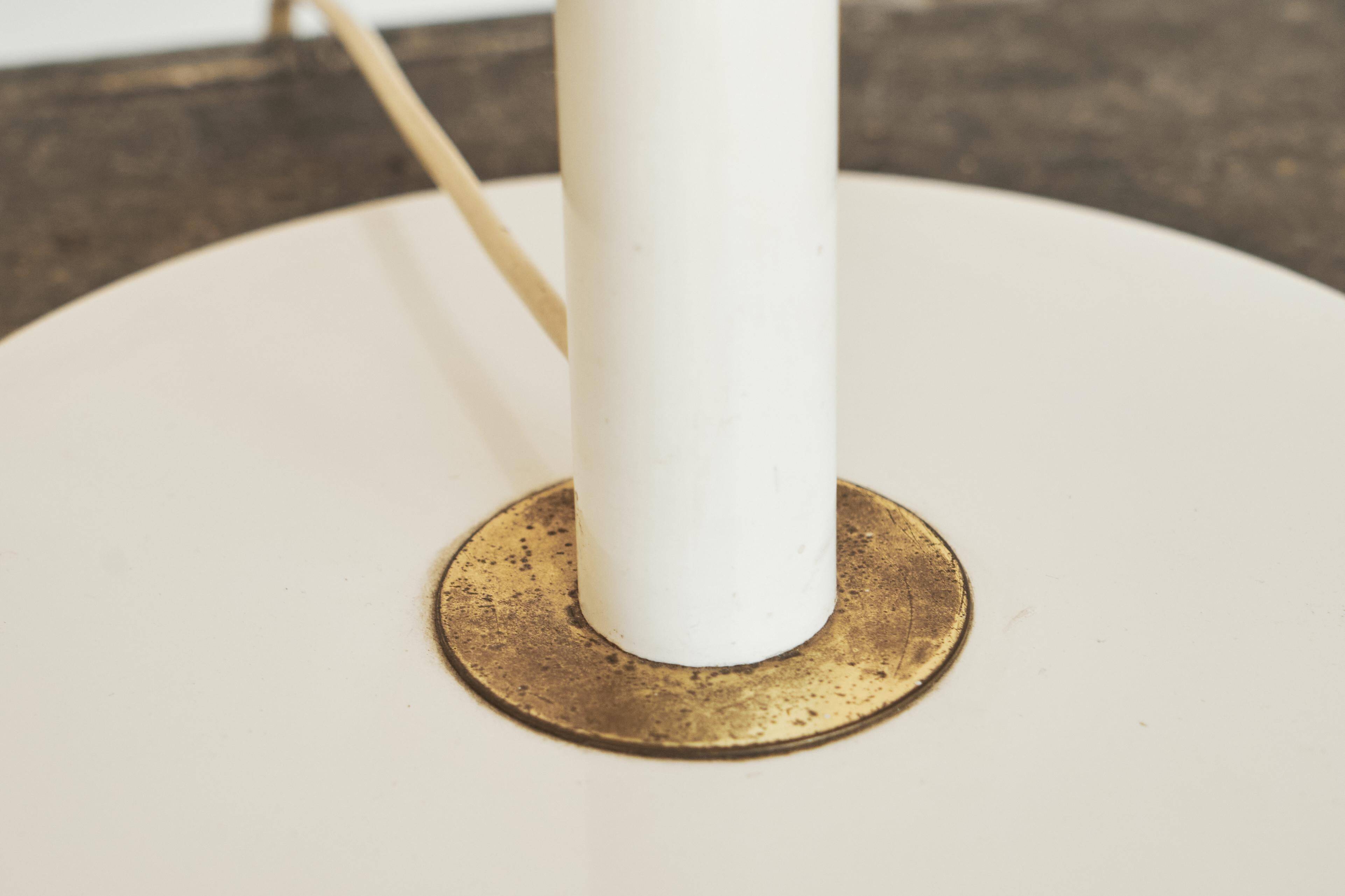 Solist table lamp in metal, brass and opal glass IKEA, 1990