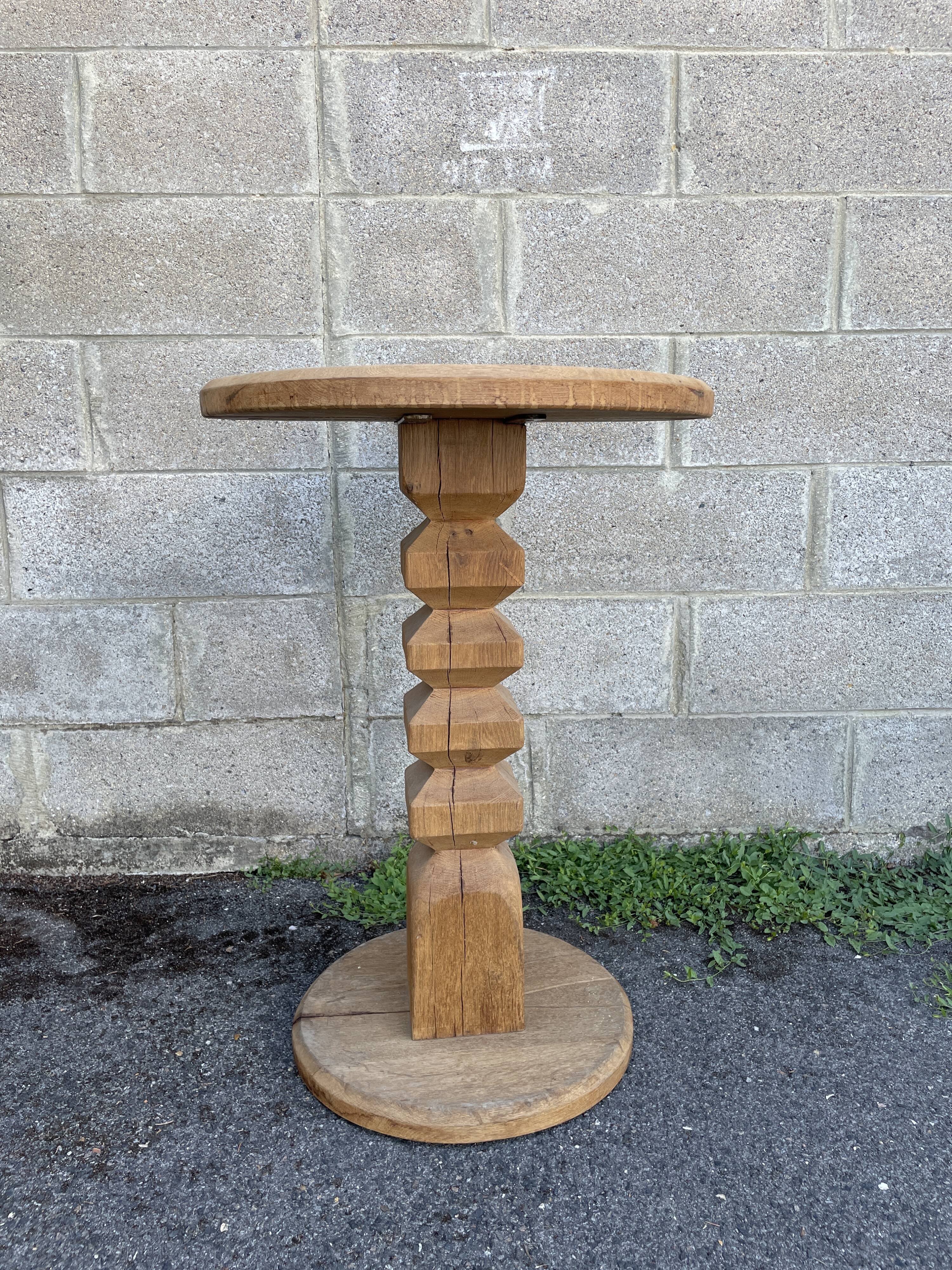 Table de bistrot en bois brut