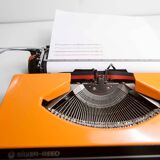 Silver Reed Sr 180 revised Luxury Typewriter and New Ribbon