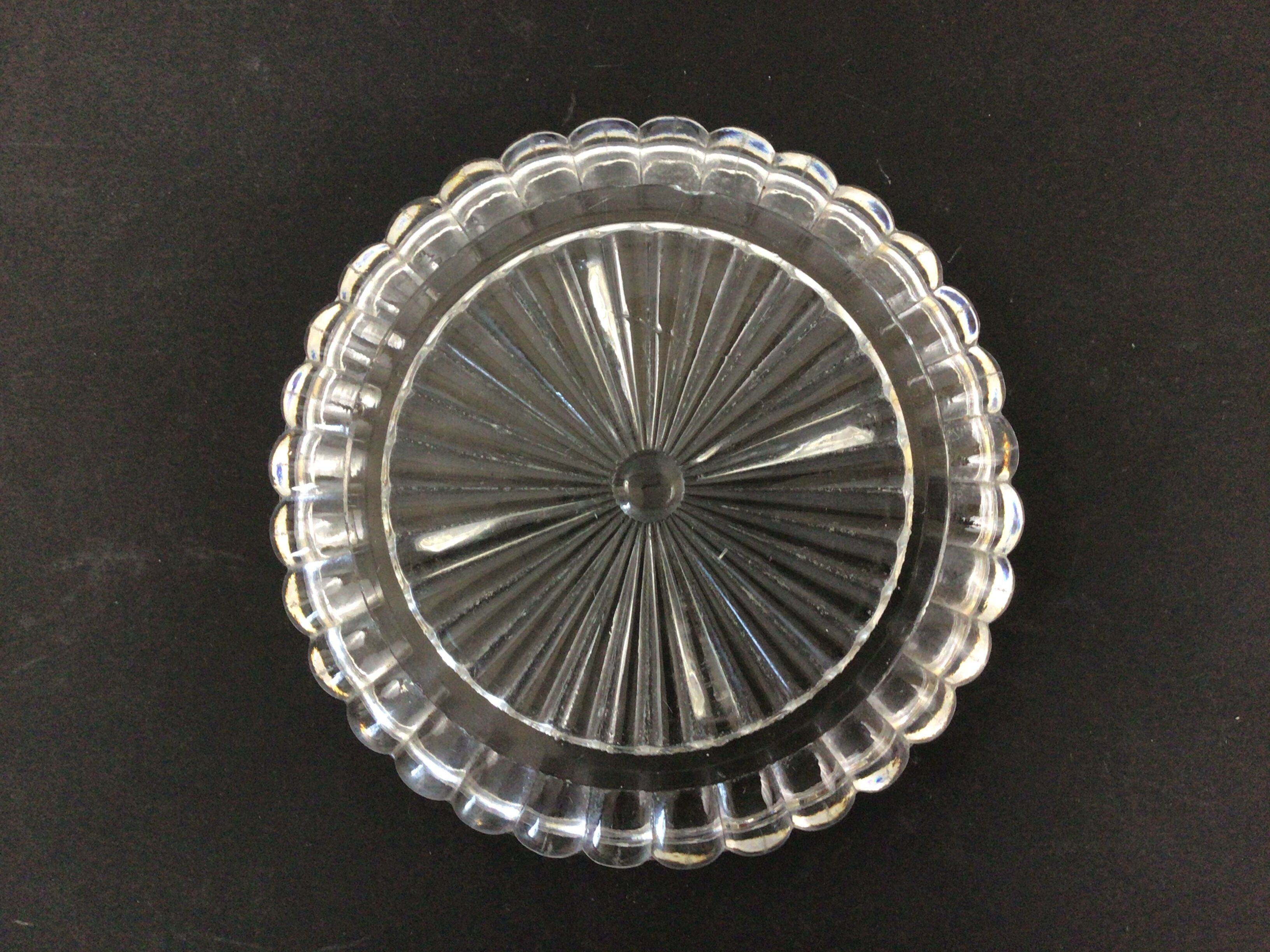 Dessous de bouteille verre rose – The collected past