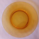 12 assiettes plates Vereco ambre