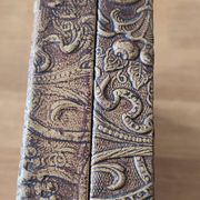 Boîte à cigares et cigarettes vintage en cuir repoussé – Thème Mythologique