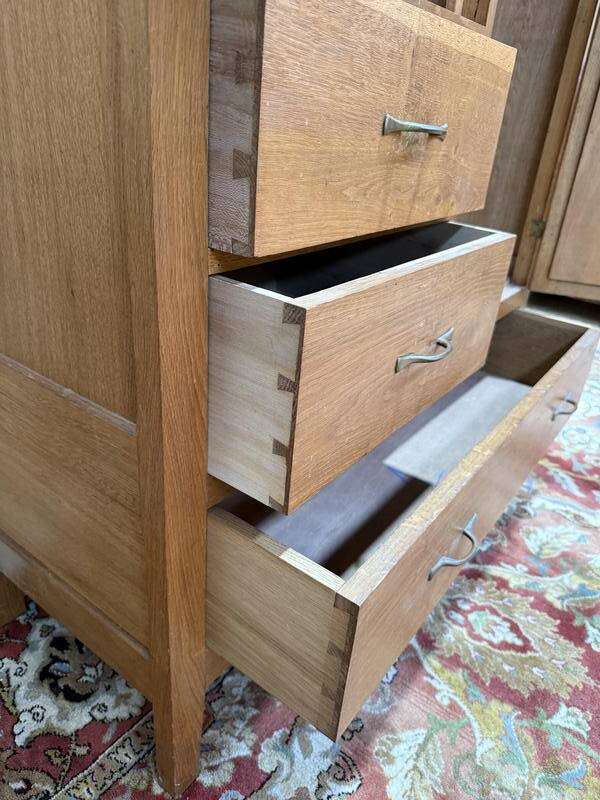 Armoire - Penderie en chêne massif époque 1950/1960