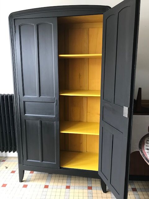 Black Parisian wardrobe