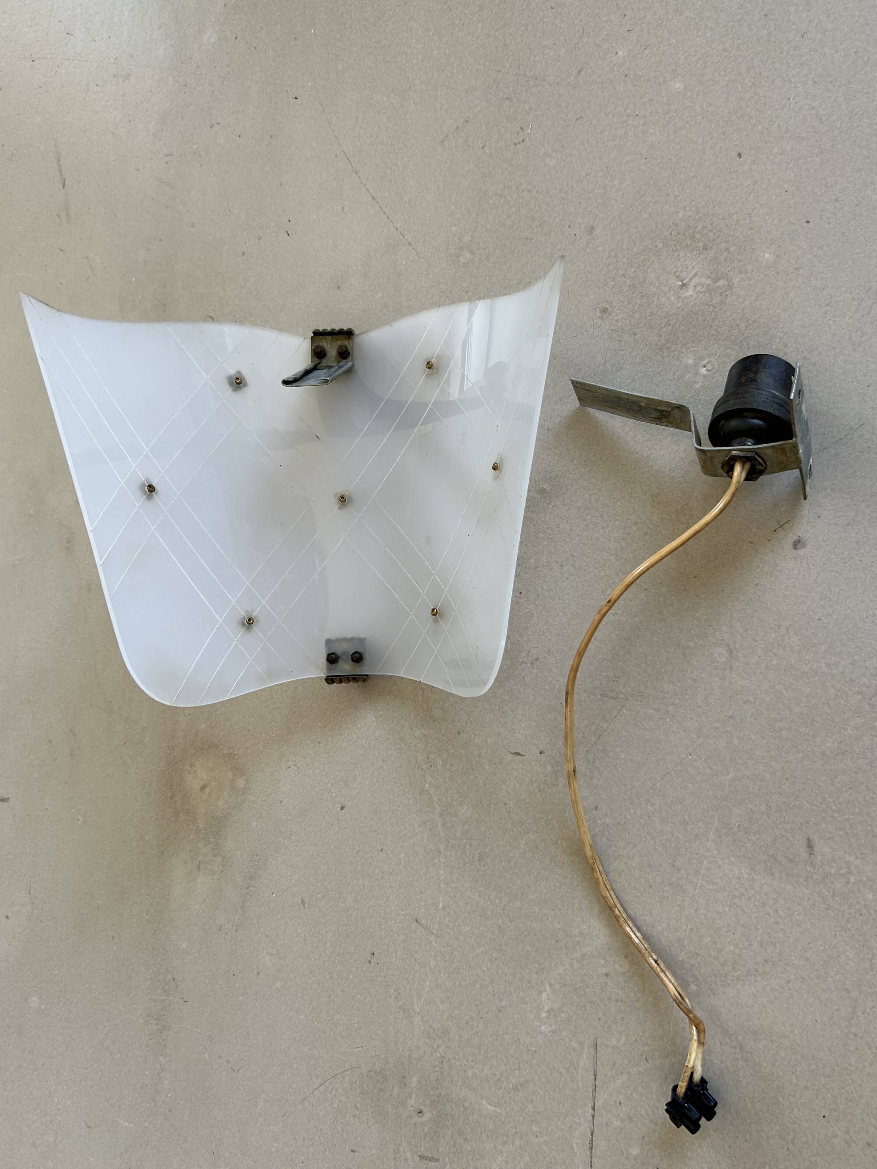 Vintage Arlus wall light in puzzlement