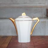 Art Deco porcelain tea service from Limoges, sugar bowl and milk jug, kitchen.