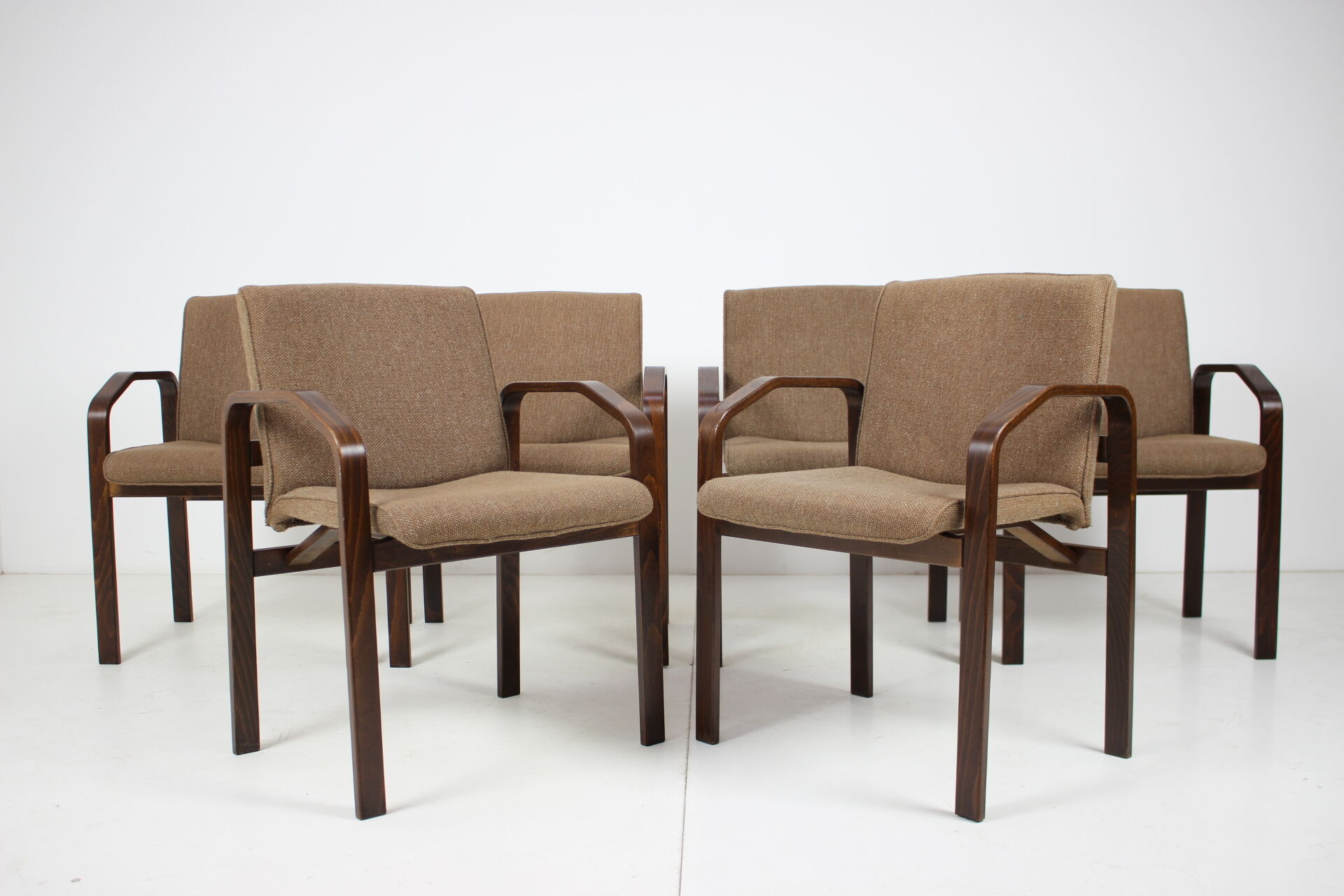 Set of six lounge chairs/Ton, Národní podnik Holešov, 1993.