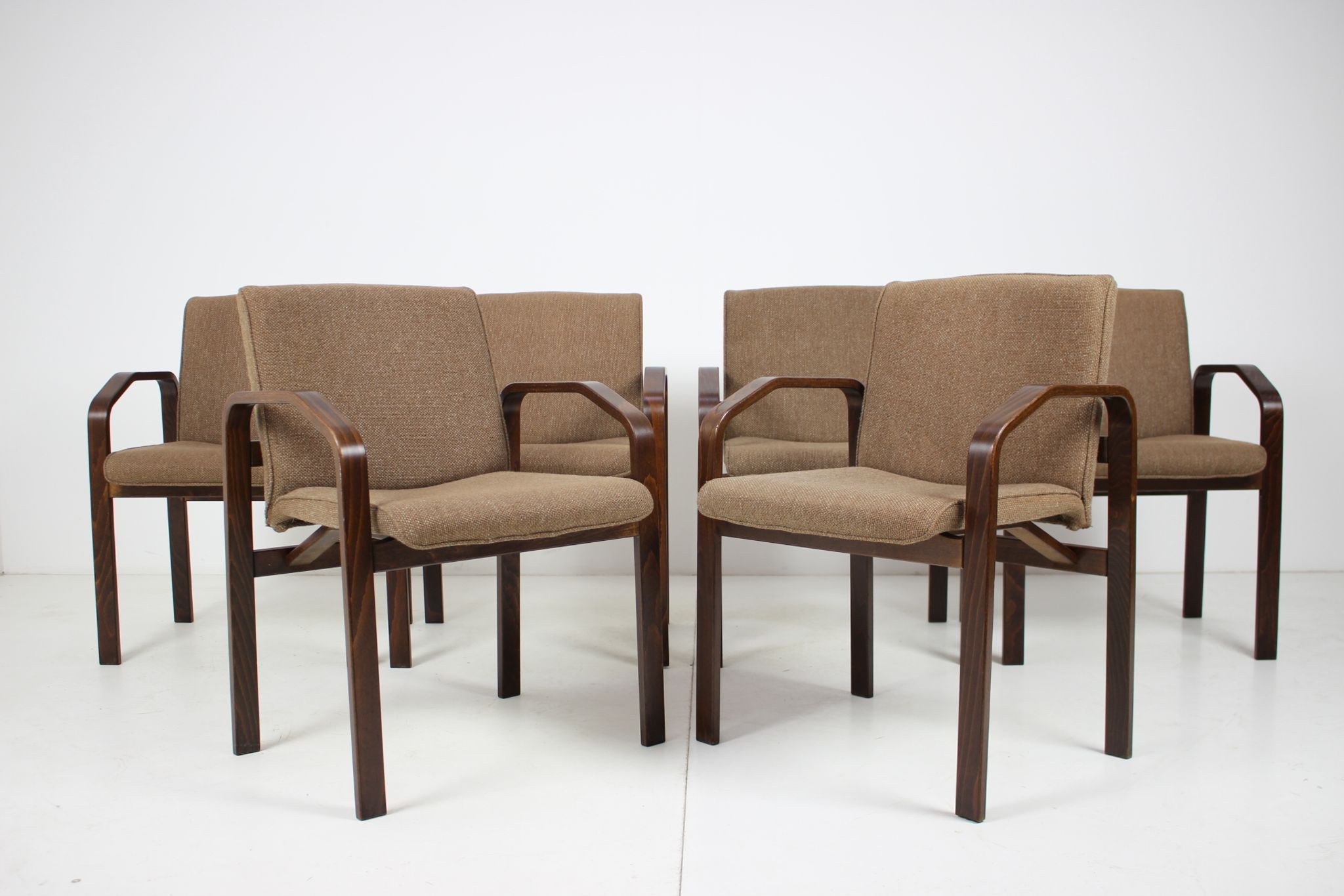 Ensemble de six fauteuils, Ton, Národní podnik Holešov, 1993.