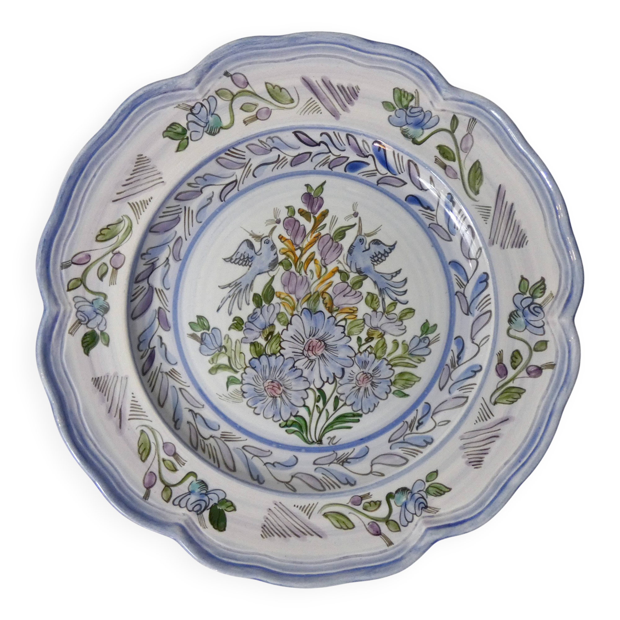 Assiette plate signée Taillandier Rochefort en Terre