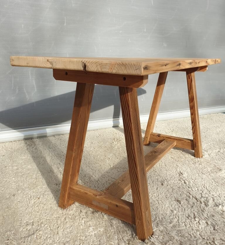Coffee table workshop trestle Pine