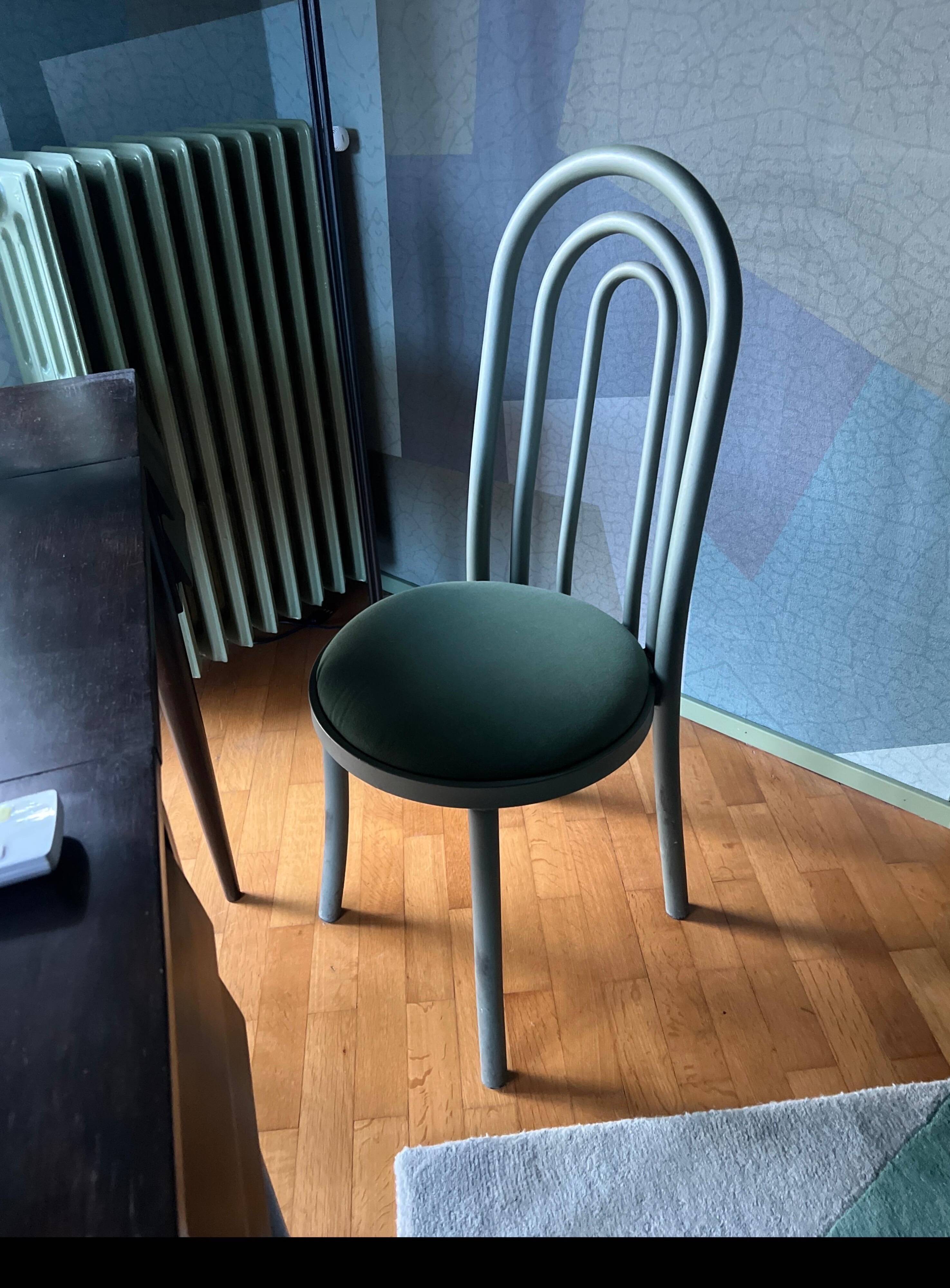 Sculptural "Arches" chair, Italian collectible, Memphis style, decorative dining