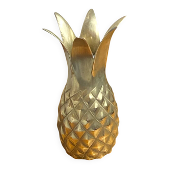 Pineapple vase in solid brass