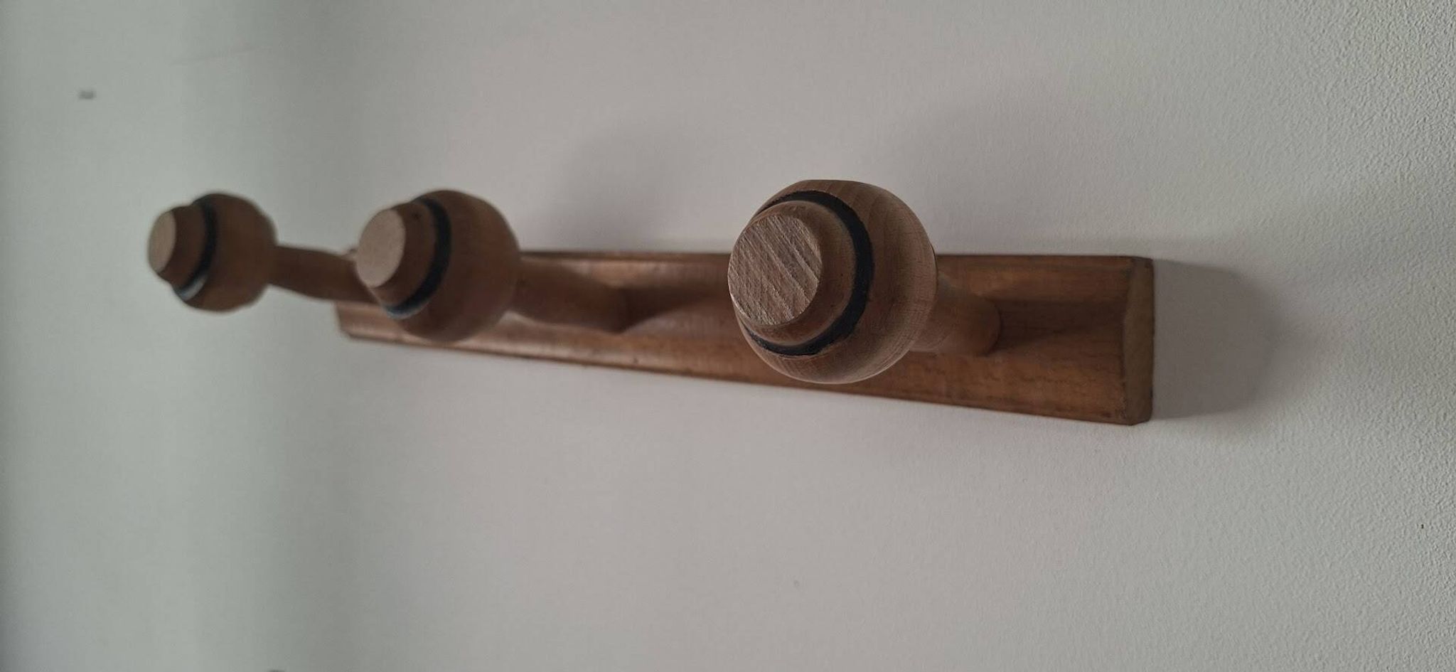Porte manteau mural vintage en bois