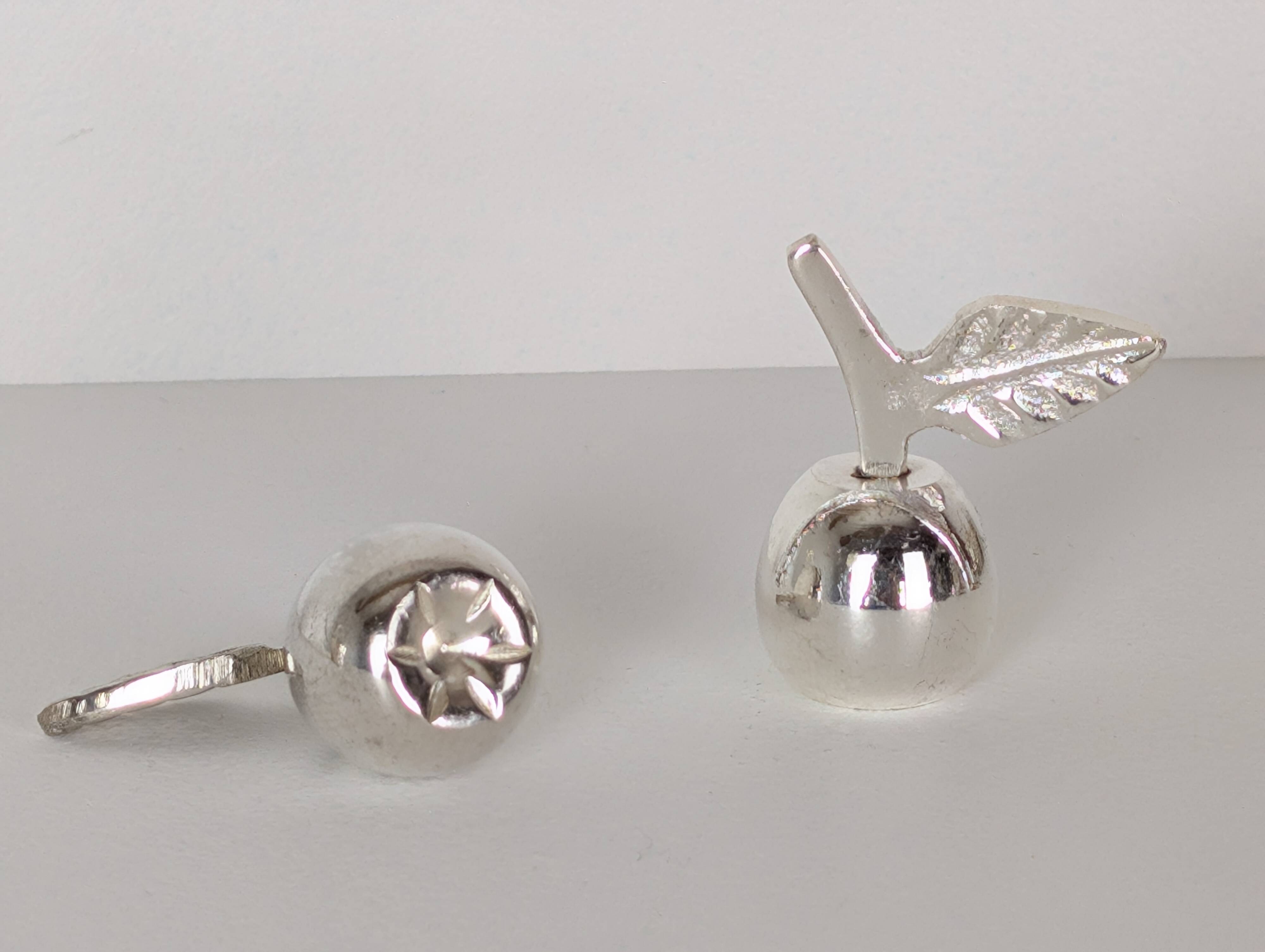 12 silver metal place markers