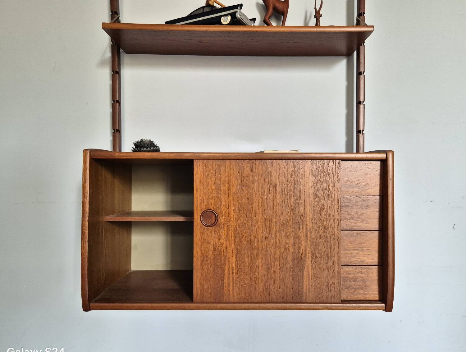 Ergo wall-mounted shelving unit by Blindheim 1960s