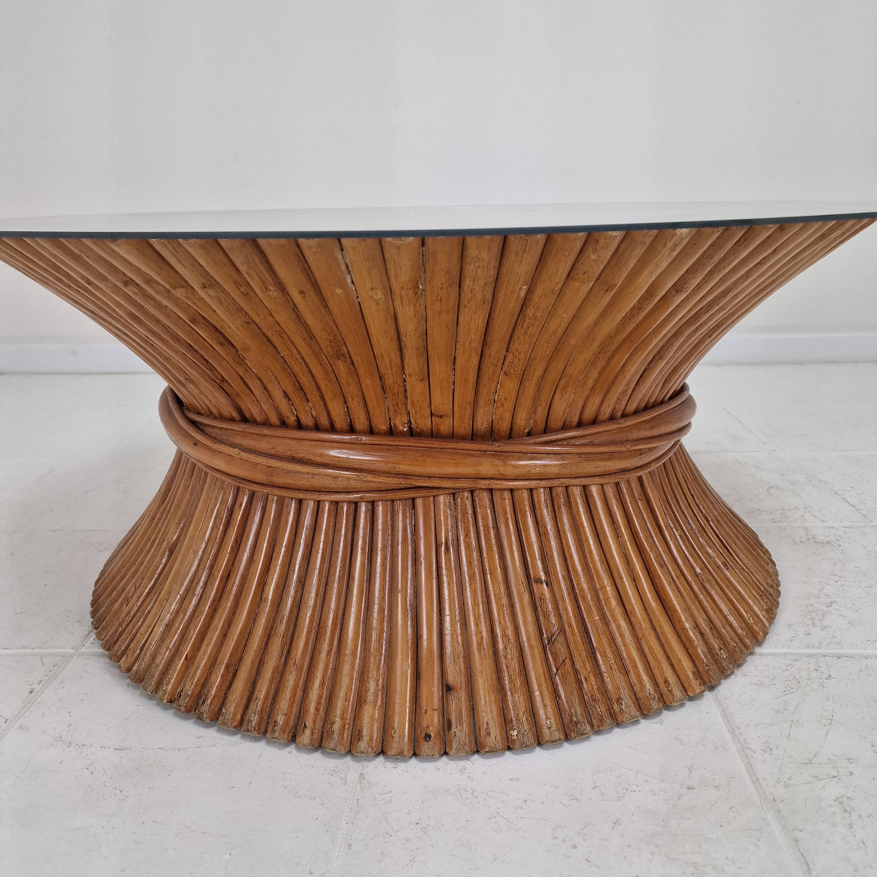 Table basse en bambou en forme de gerbe de blé par McGuire, États-Unis, vers 1970