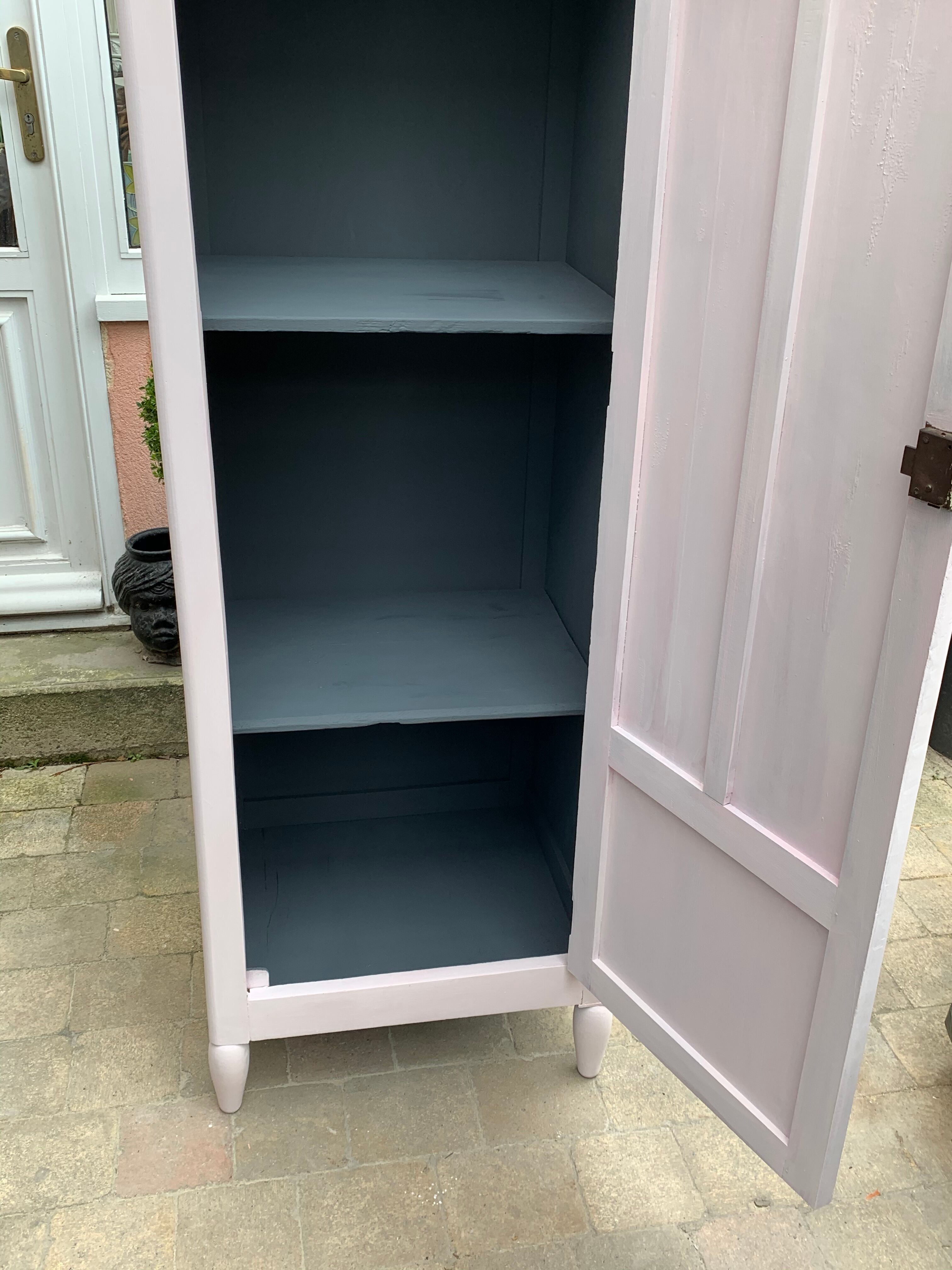 Powder pink Parisian wardrobe