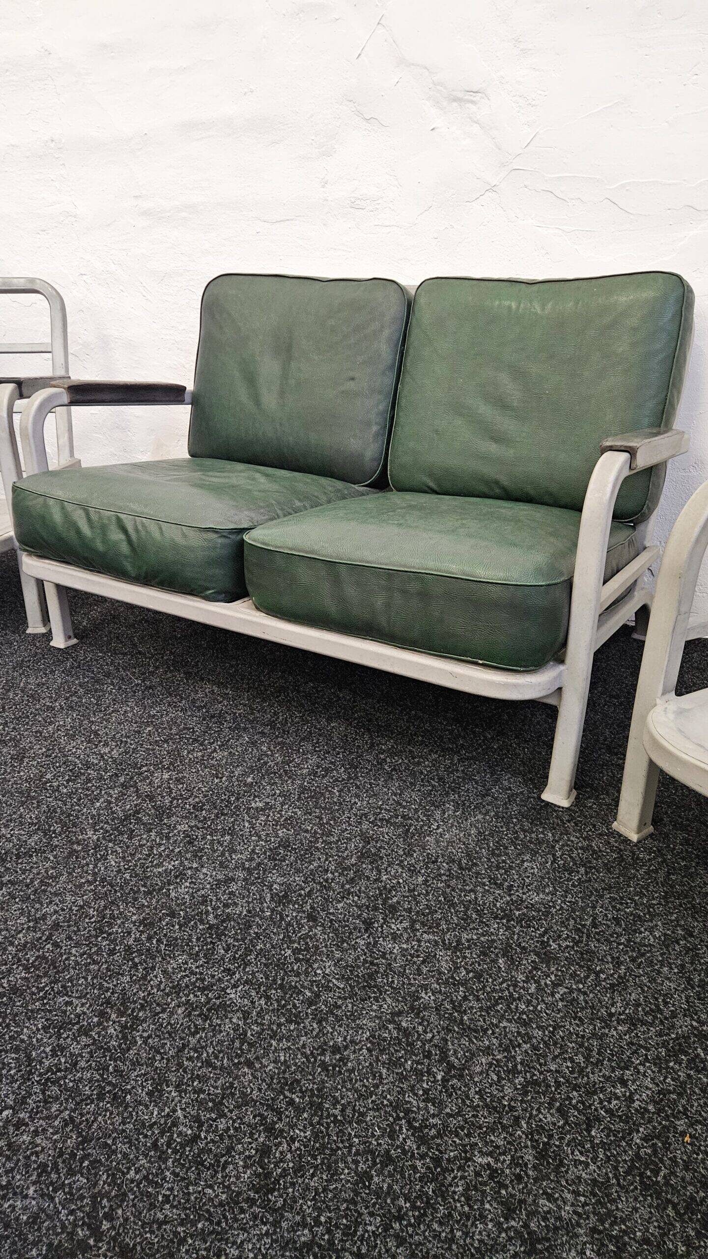 Mid century US Army Aluminium  Sofa and Armchairs by Hans H. Hunnebeck,1953