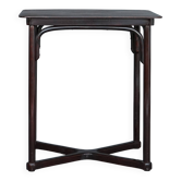 Une petite table d'appoint Art Nouveau en hêtre par J&J Kohn, 1910