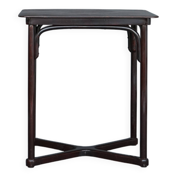 A small Art Nouveau side Table in beech by J&J Kohn, 1910