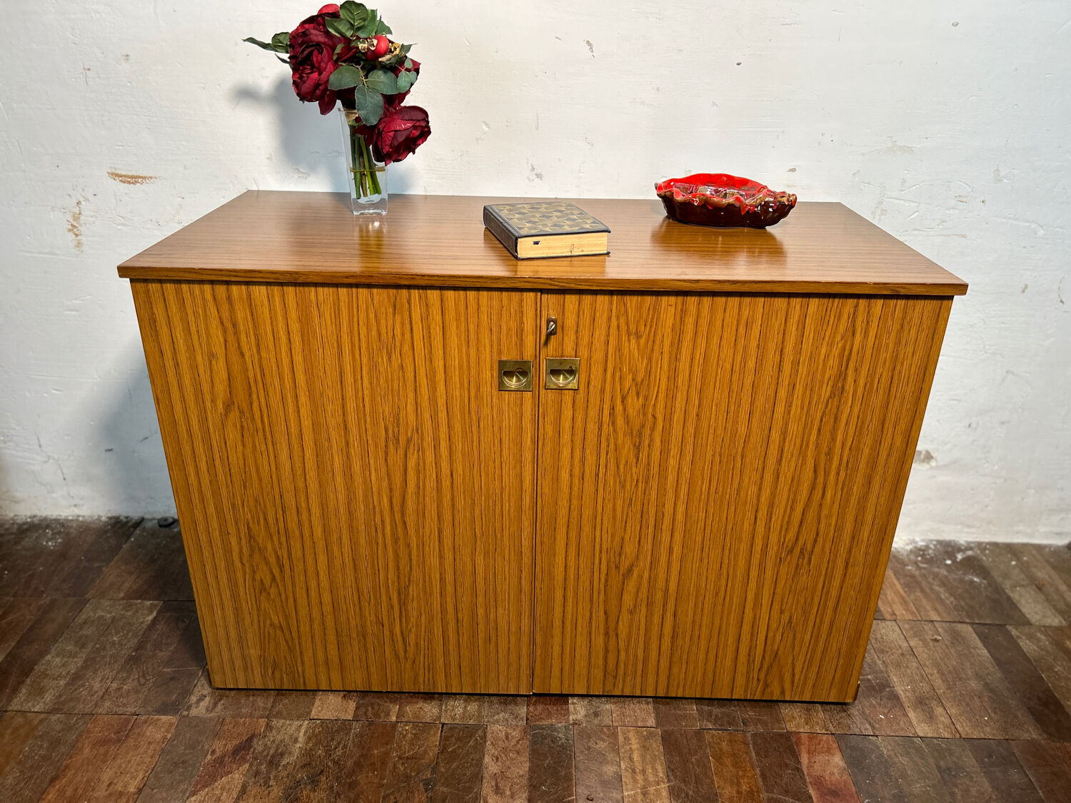 Bureau métamorphique vintage rétro vintage 1960