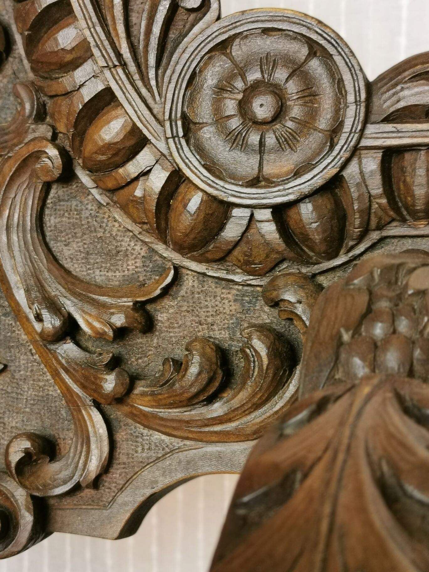 Dagobert, Curule chair