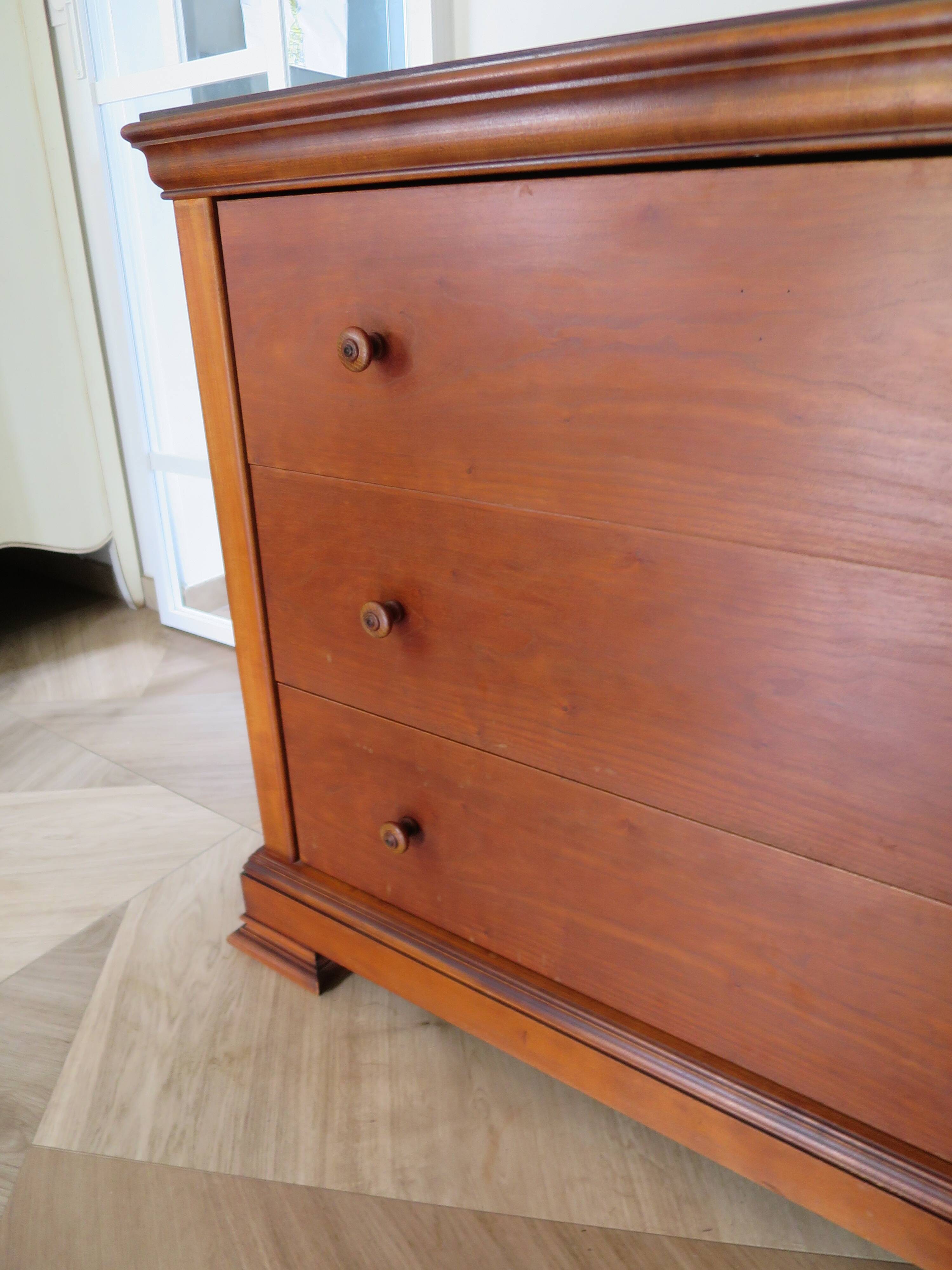Elegant cherry wood chest of drawers – 3 drawers – 80s