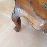 Louis XV-style commodity