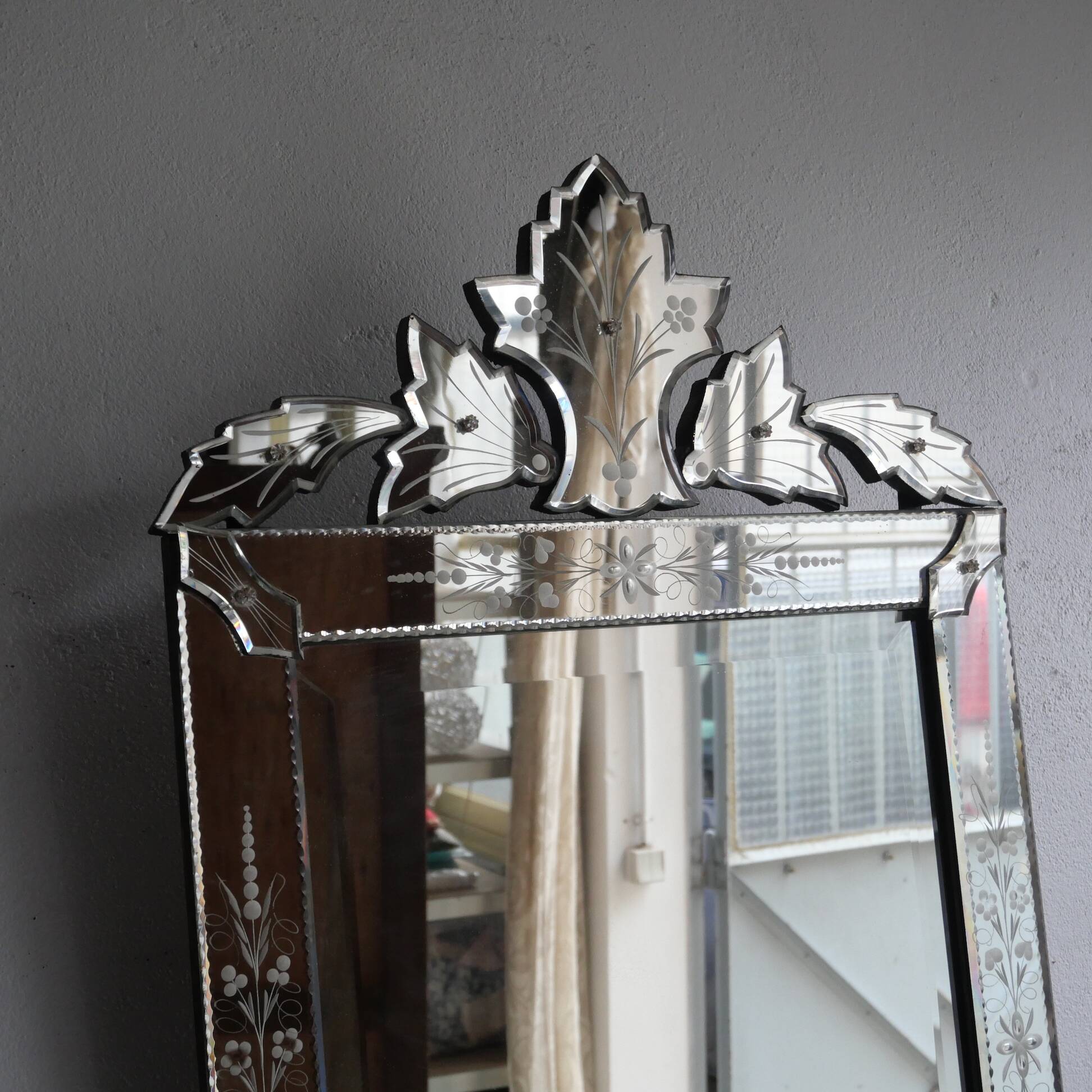 Antique bevelled mirror 1920-1940