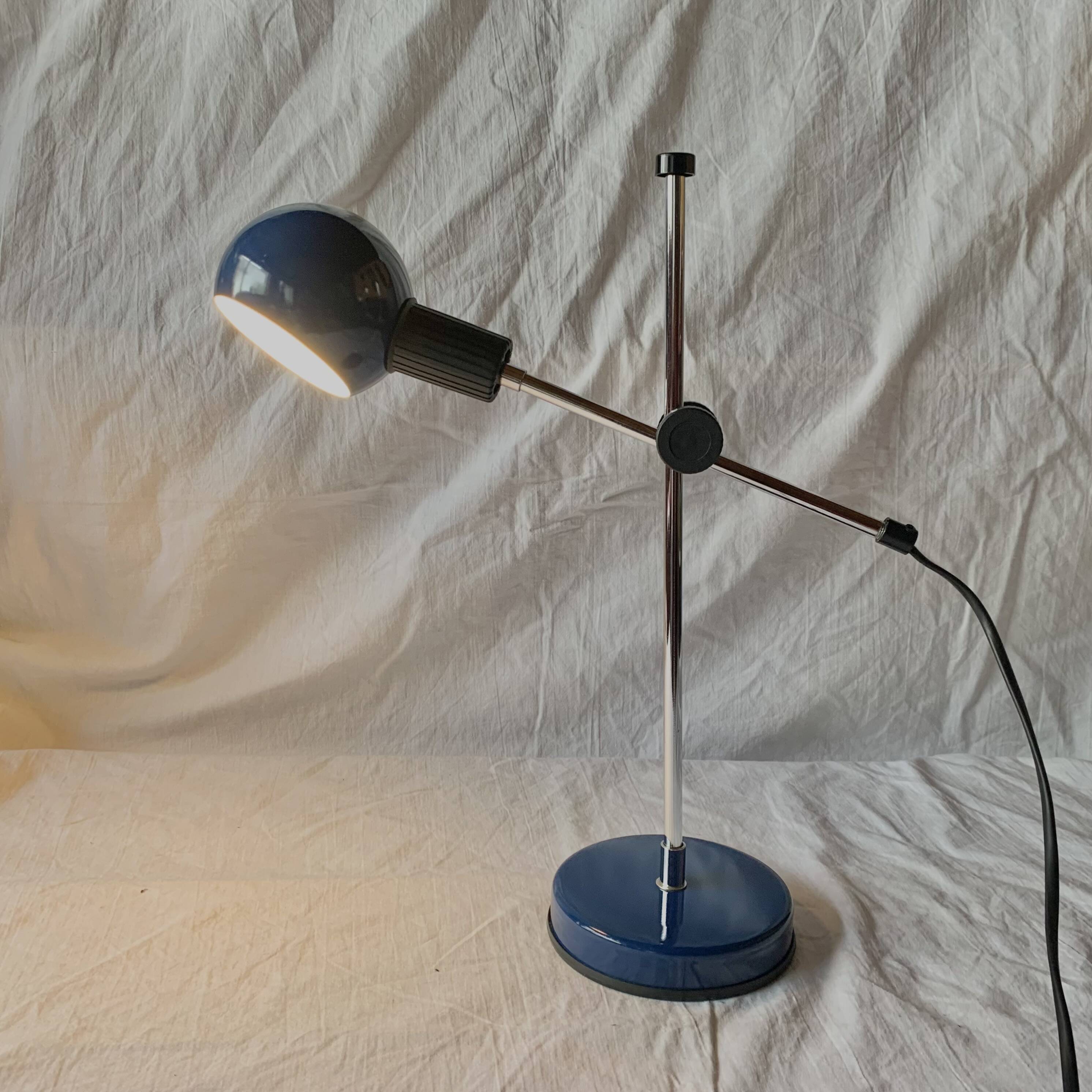Lampe de bureau Eyeball bleue Veneta Lumi