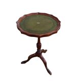 Table d’appoint à vin, guéridon ancien en bois et cuir vert