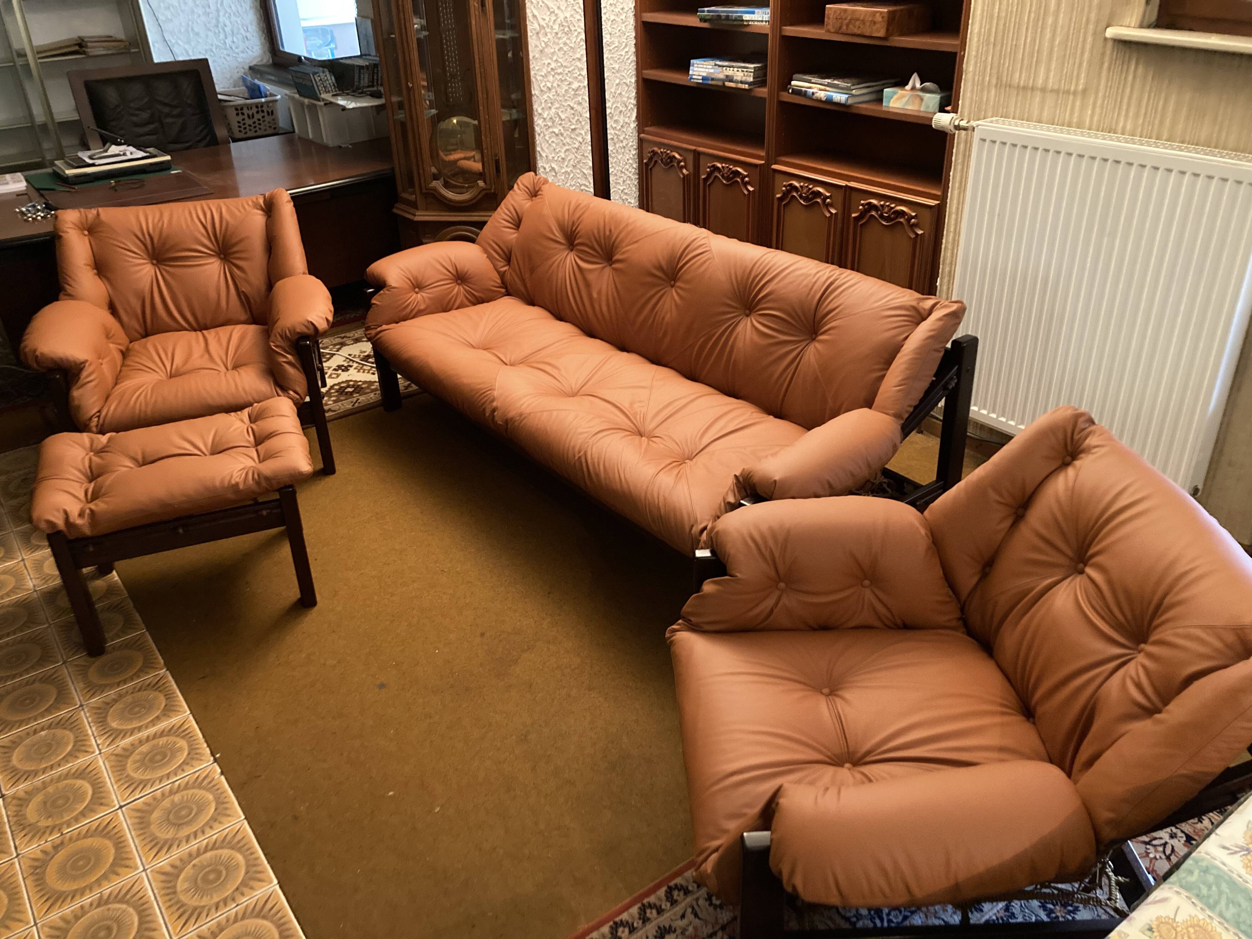 Rare set by JEAN GILLON, TIJUCA salon - 5 pieces - rosewood & leather