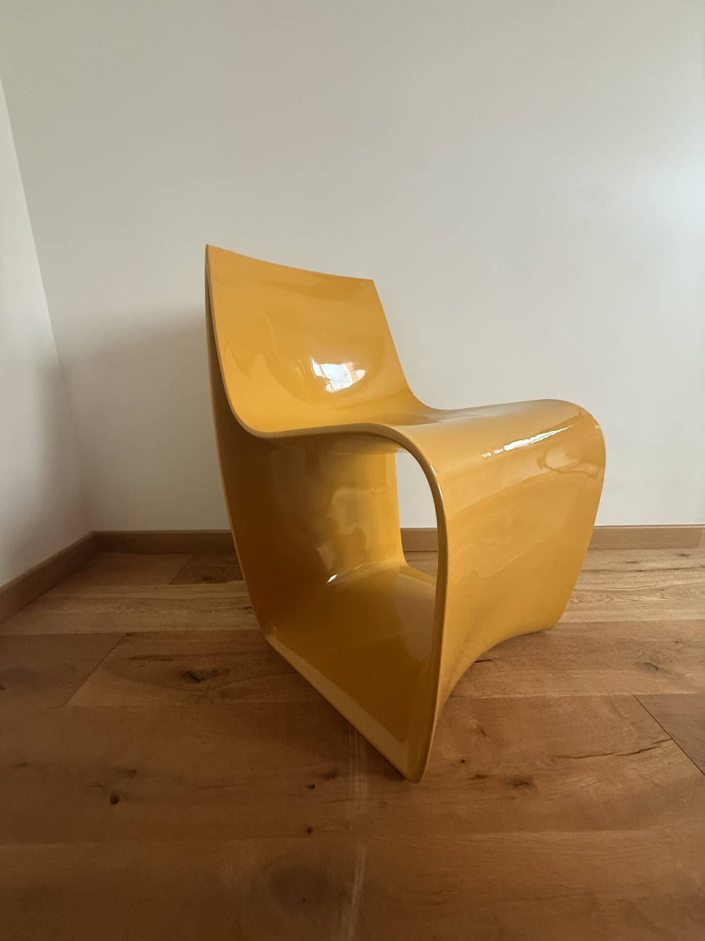 SIGN chair by Piergiorgio Cazzaniga for MDF Italia – Glossy yellow