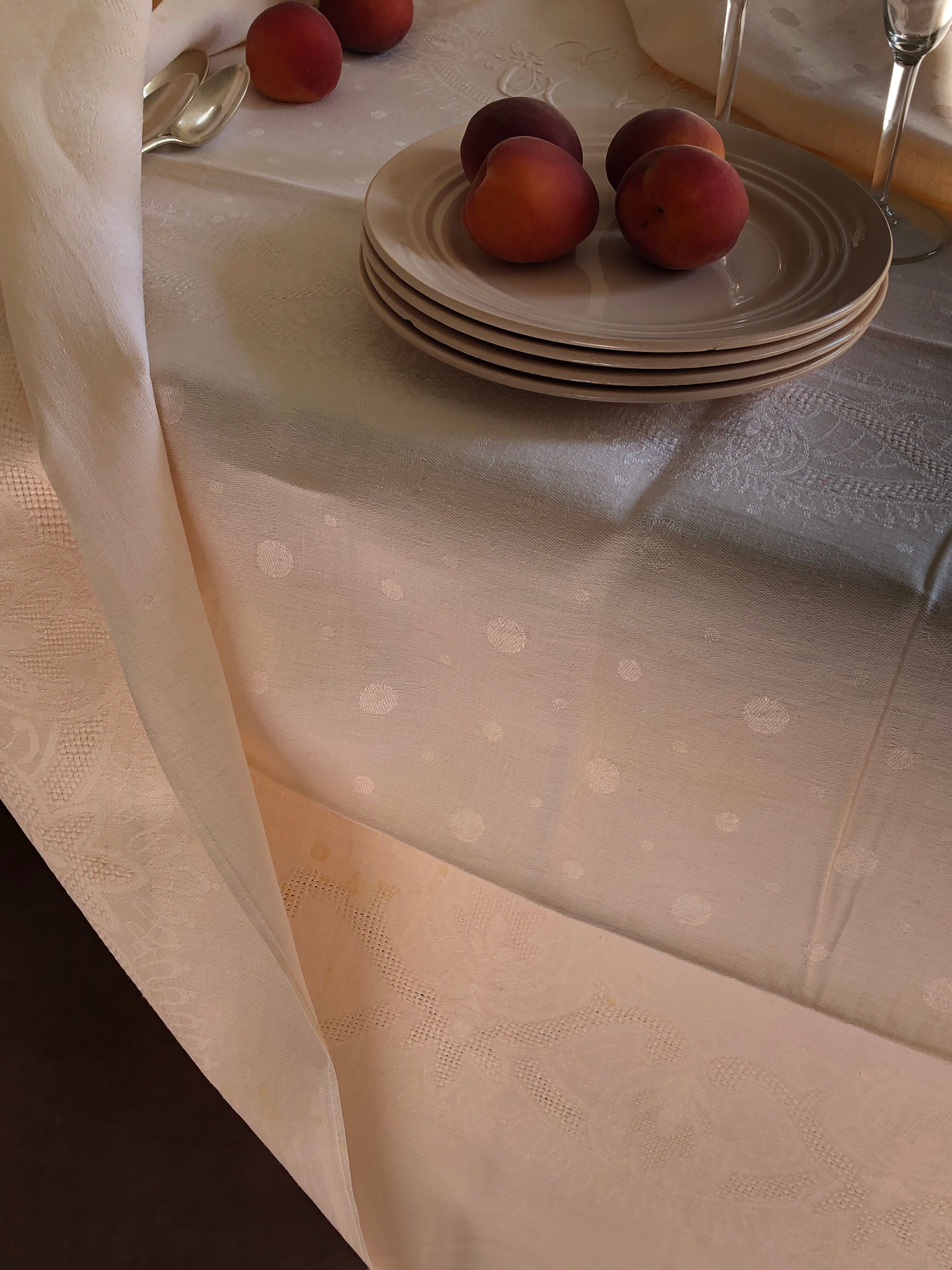 Nappe ancienne en damassée coton teintée en rose thé