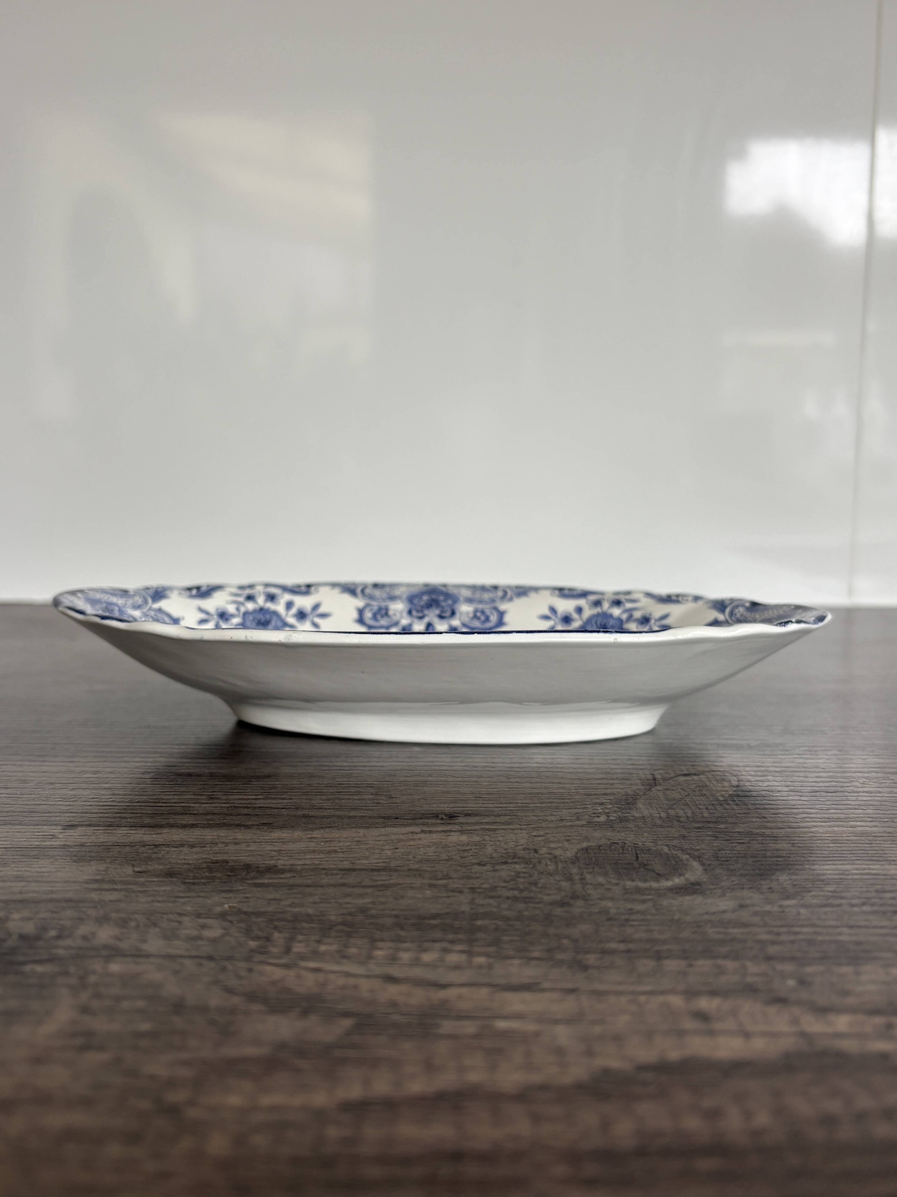 Old oval dish in Boch Frères Keramis earthenware.