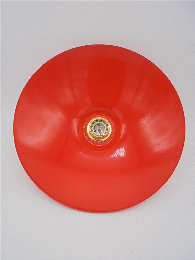 Red steel suspension