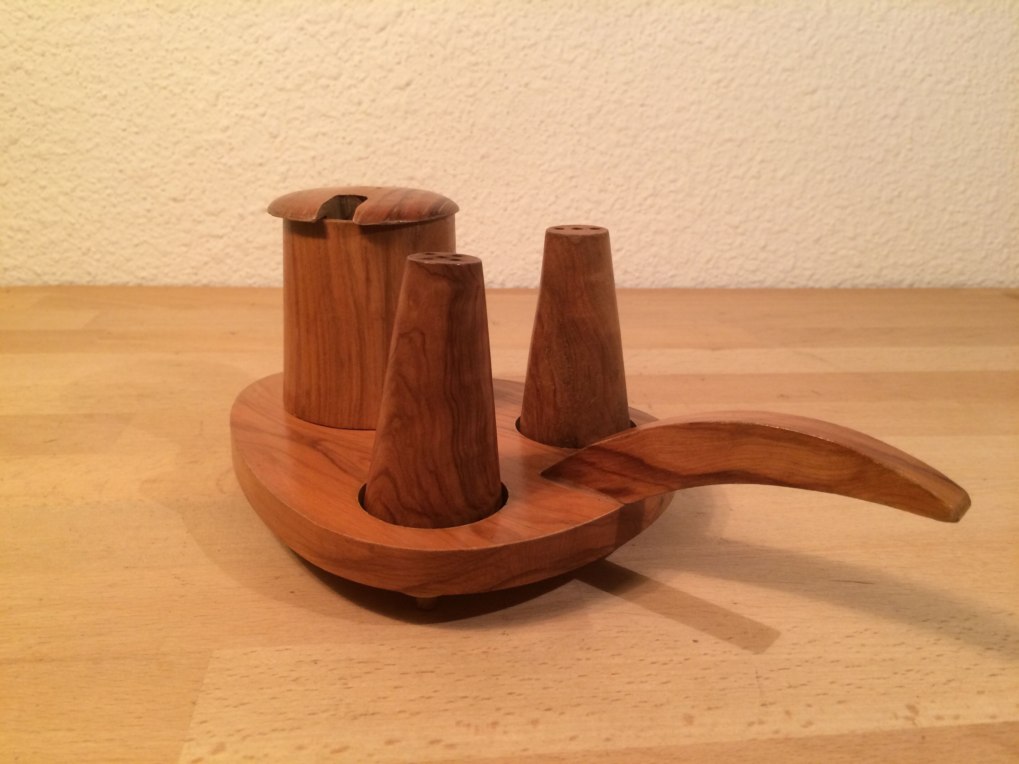 Servant salt pepper and mustard in olive wood, salt shaker