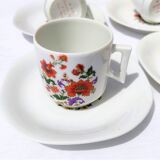 A set of 4 cups and vintage saucers in fine porcelain of the brand m and s